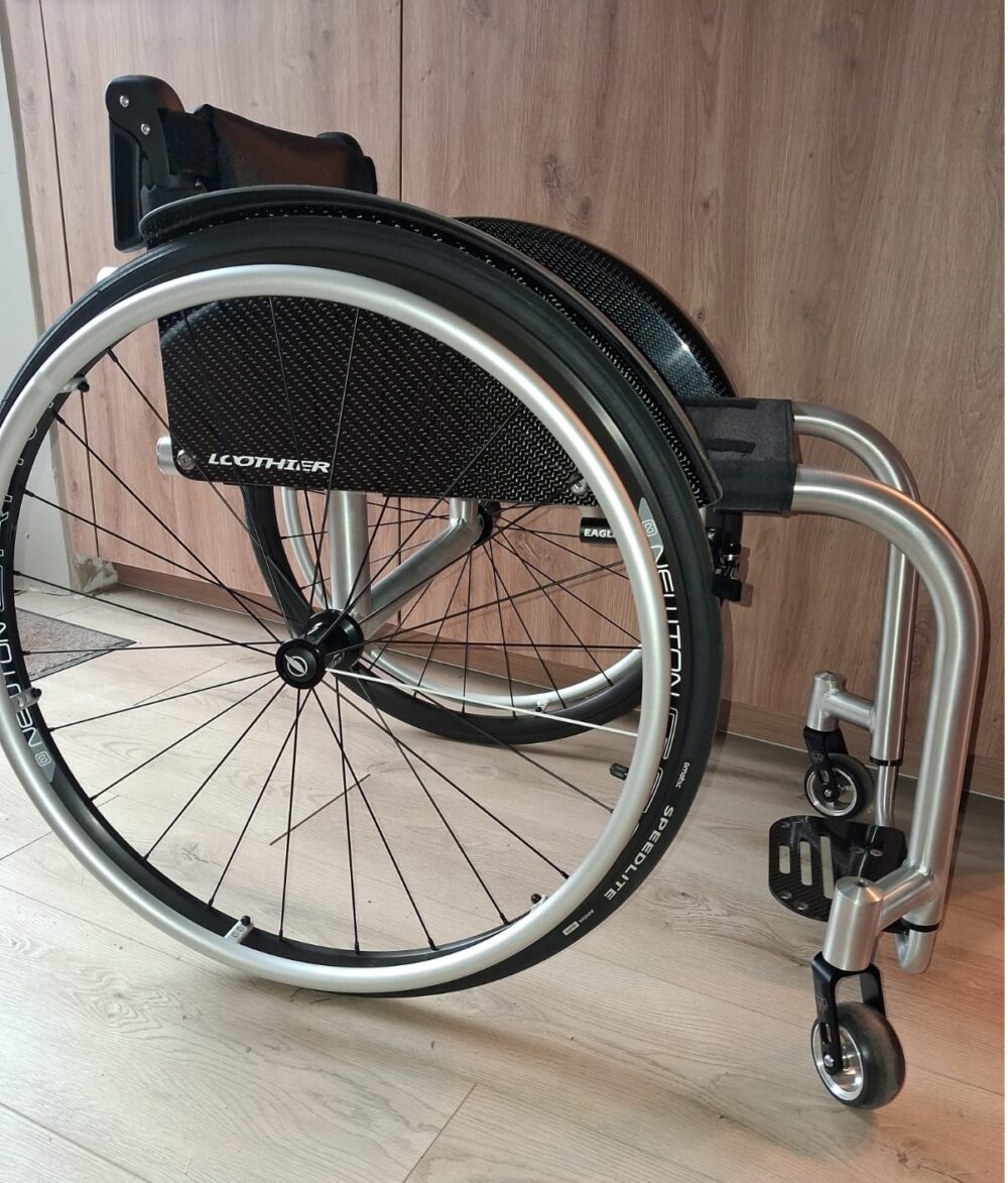 fauteuil LOOTHIER série nord