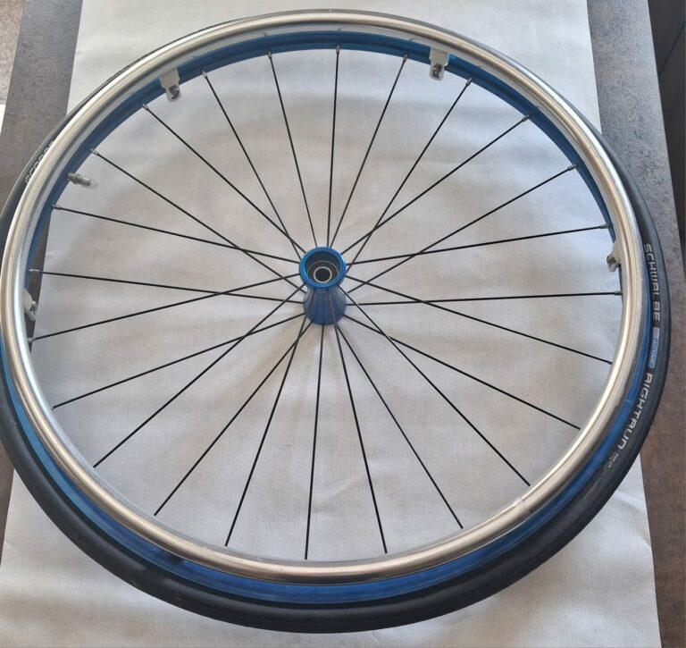 roues légère bleu 1
